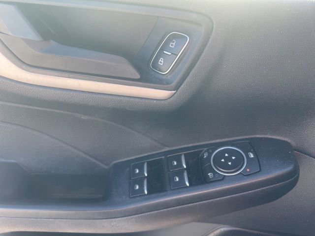 Certified 2022 Ford Escape SE w/ SE Sport Appearance Package FWD image 10