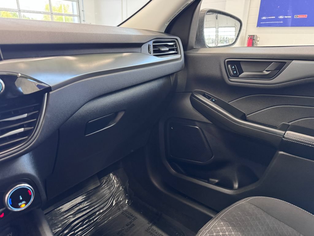 Certified 2024 Ford Escape Active AWD/4WD image 21