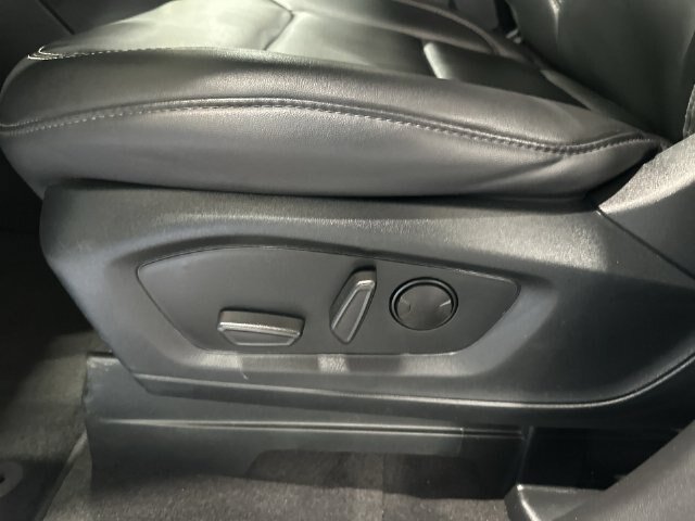 Certified 2023 Ford Explorer XLT w/ Equipment Group 202A AWD/4WD image 18