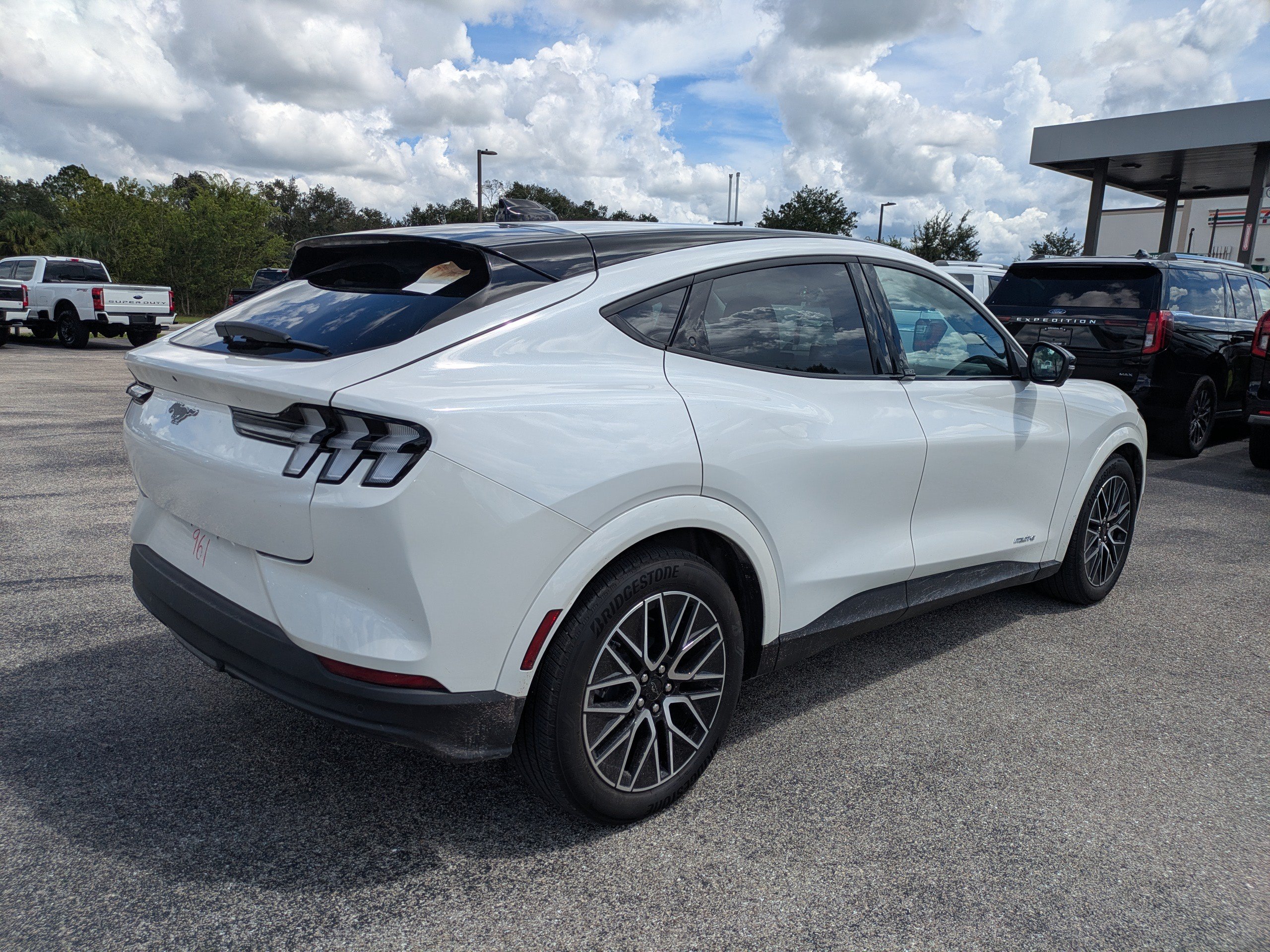 Certified 2025 Ford Mustang Mach-E Premium RWD image 4