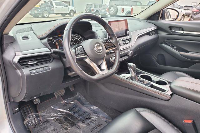 Used 2024 Nissan Altima 2.5 SR image 9