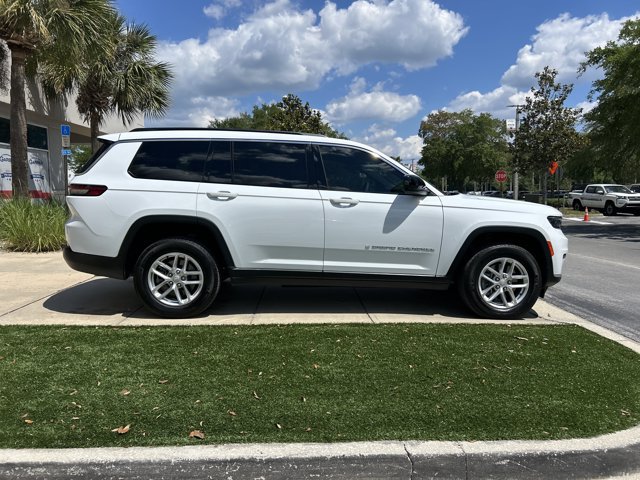 Used 2025 Jeep Grand Cherokee L Laredo w/ Luxury Tech Group I RWD image 3