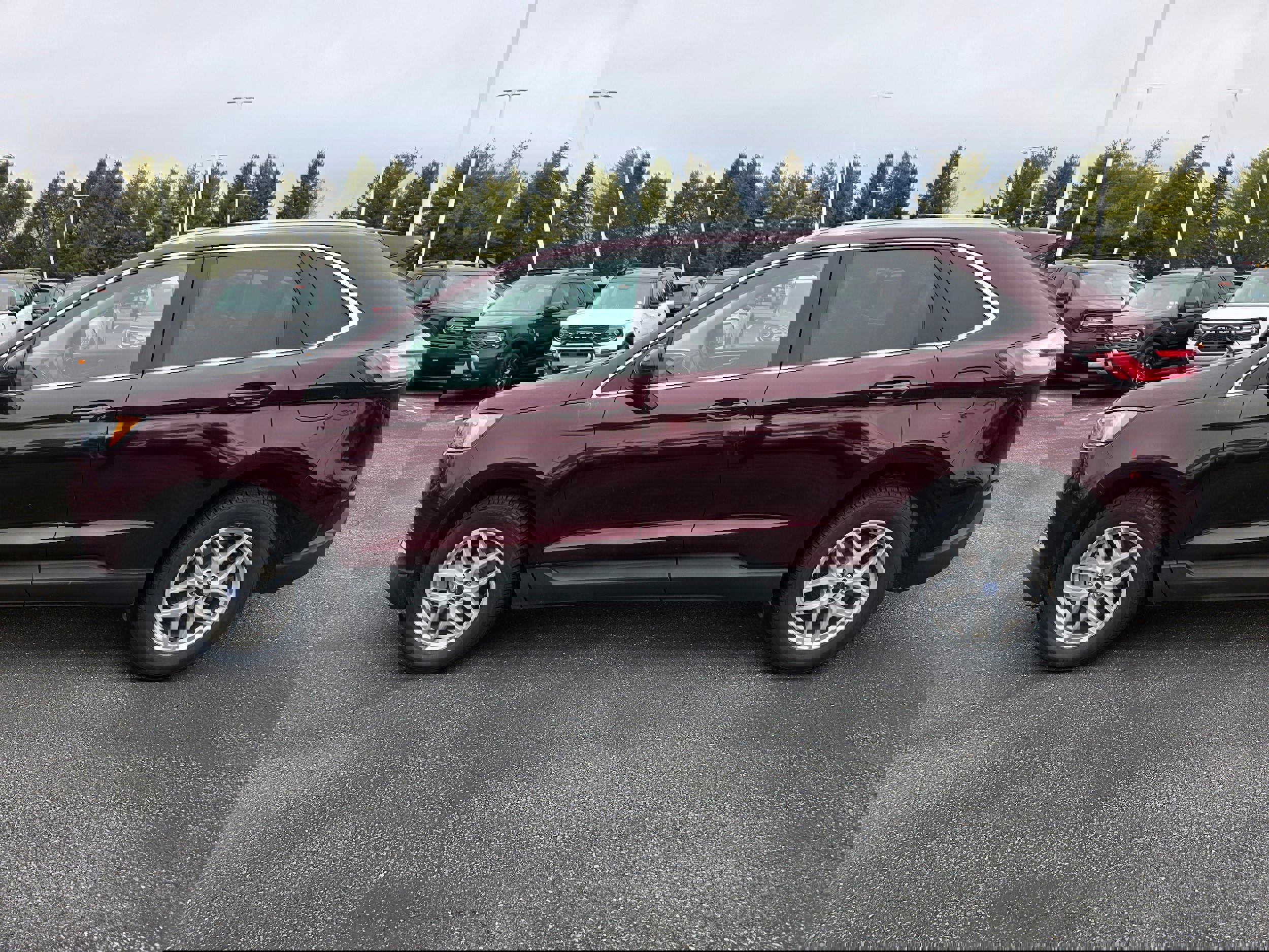 Certified 2022 Ford Edge SEL w/ Convenience Package image 6