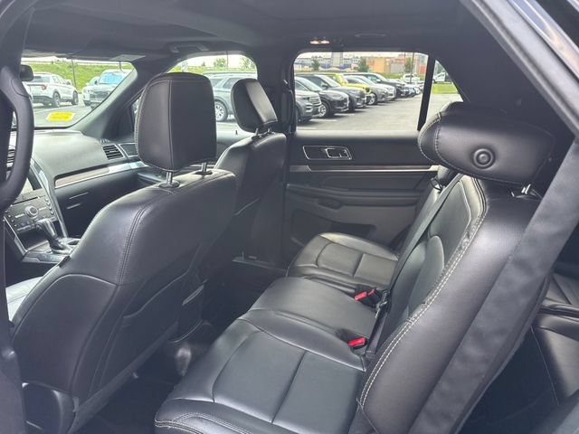 Certified 2018 Ford Explorer Limited w/ Equipment Group 301A AWD/4WD image 14