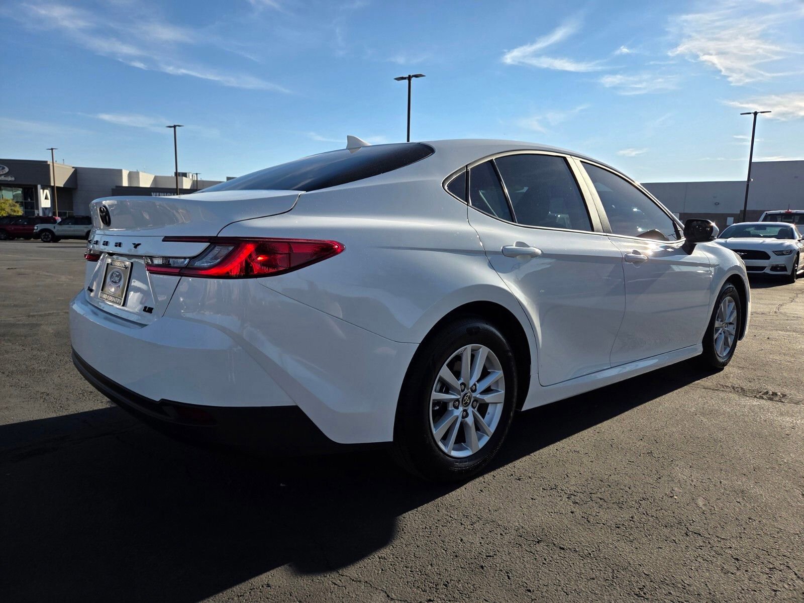 Used 2025 Toyota Camry LE w/ Convenience Package FWD image 5