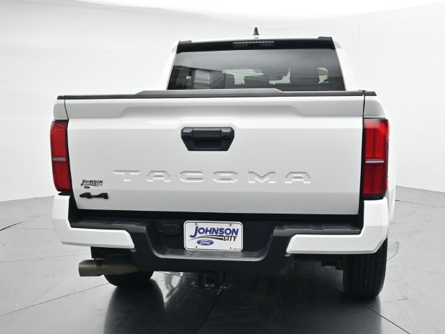 Used 2024 Toyota Tacoma SR5 AWD/4WD image 7