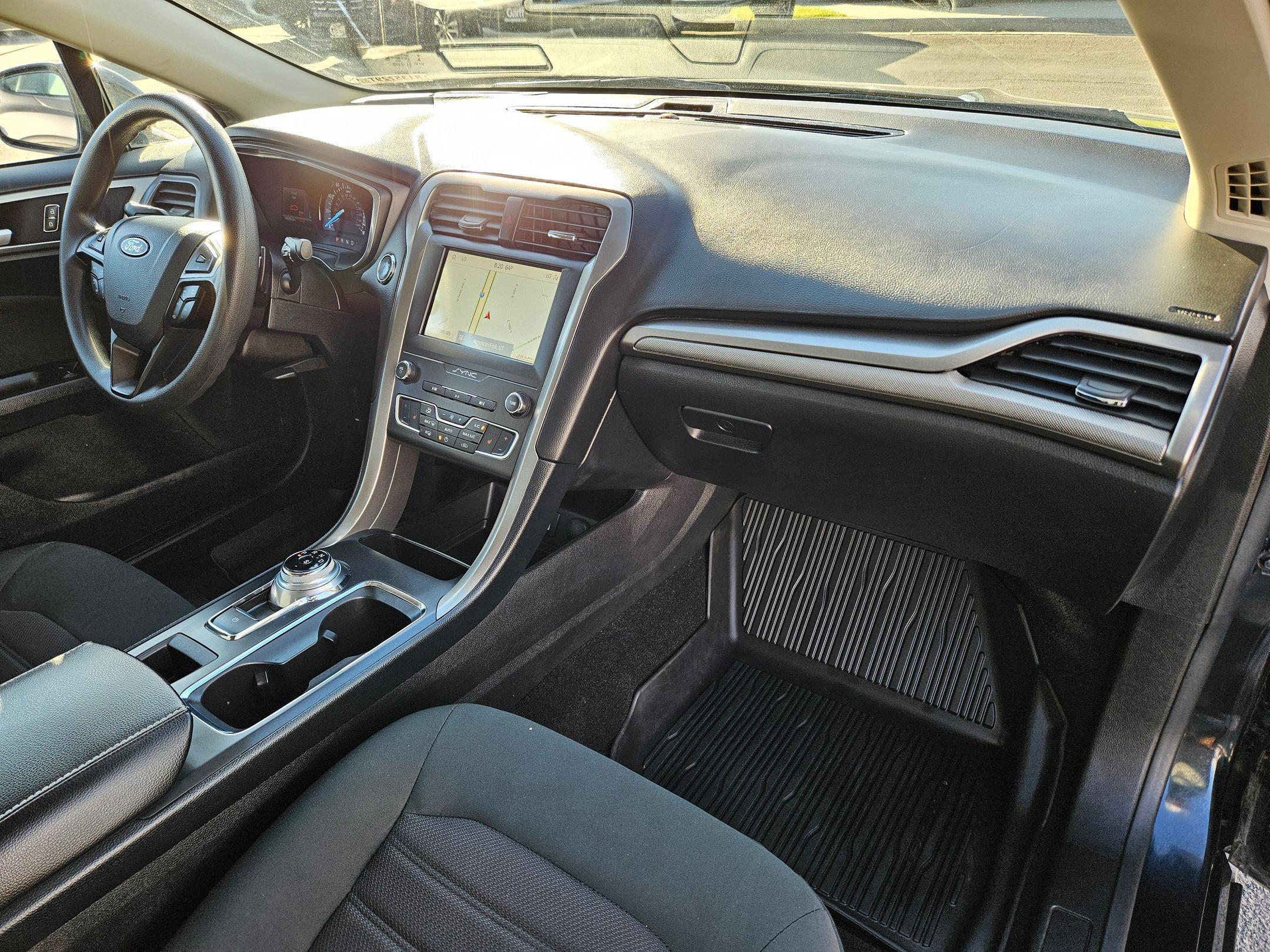 Certified 2020 Ford Fusion SE AWD/4WD image 34