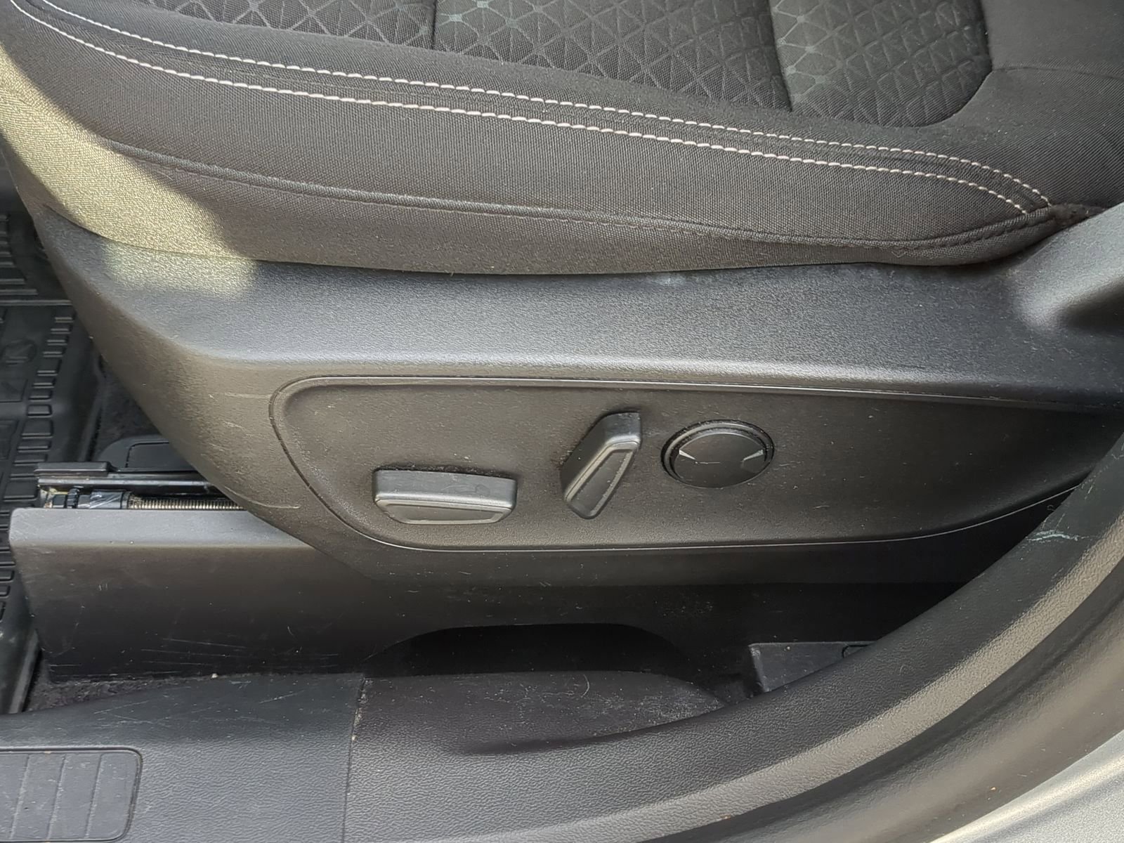 Certified 2023 Ford Escape Active image 20