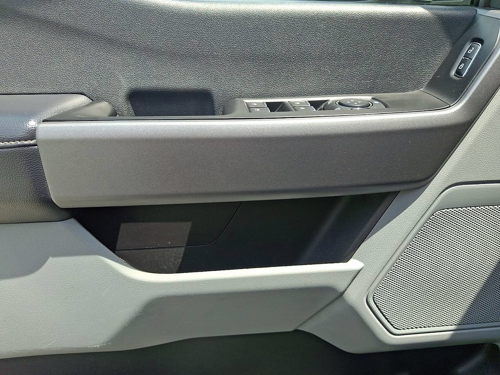 Certified 2025 Ford F250 XLT AWD/4WD image 13