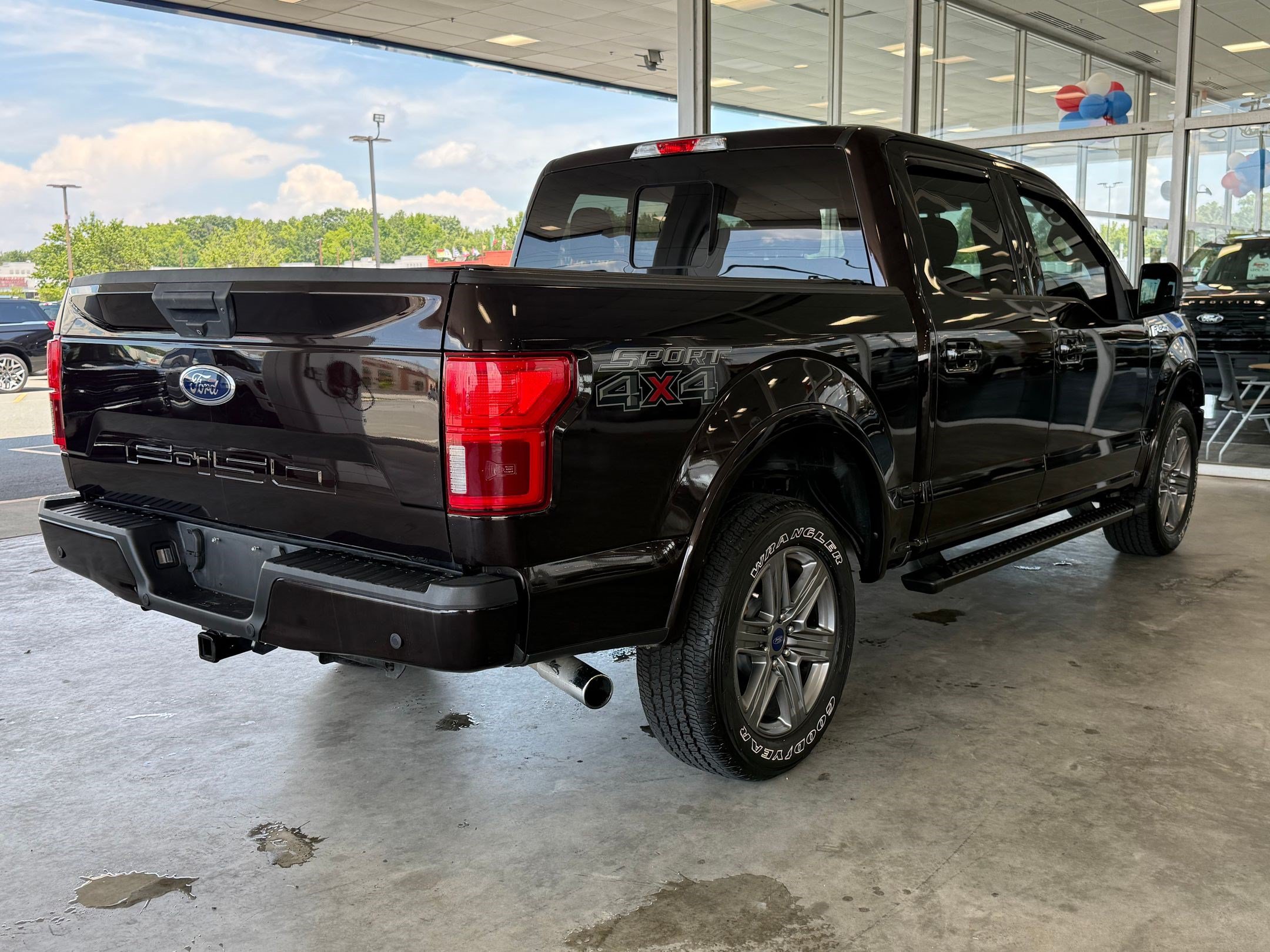 Certified 2019 Ford F150 XLT w/ Equipment Group 302A Luxury AWD/4WD image 8