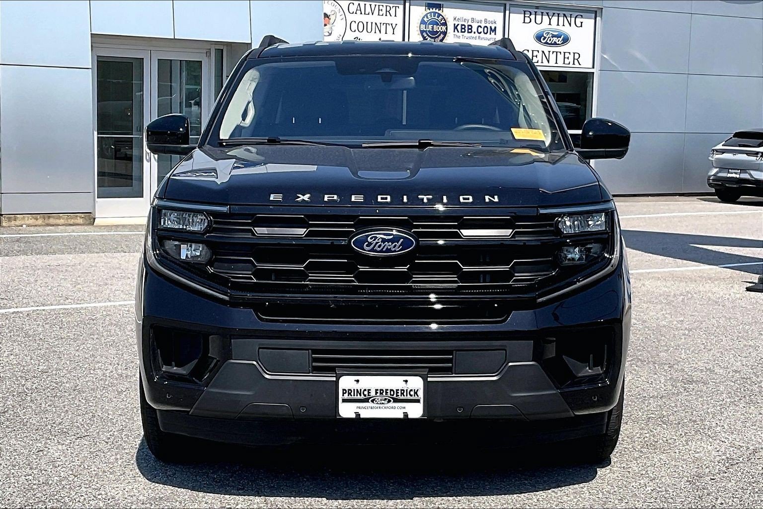 Certified 2025 Ford Expedition Max Active AWD/4WD image 2