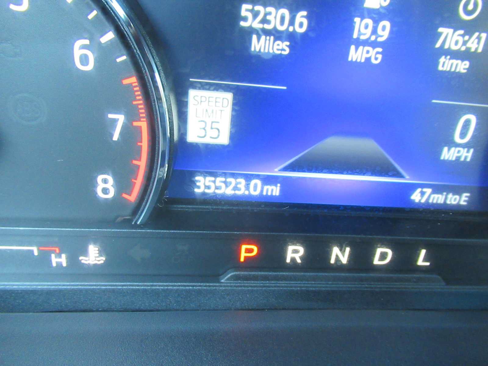 Certified 2023 Ford Explorer Limited w/ Limited Technology Package AWD/4WD image 32