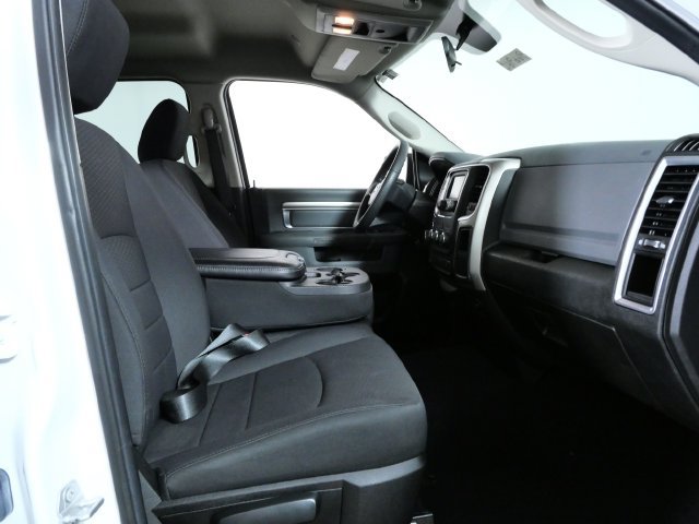 Used 2019 RAM 1500 Warlock AWD/4WD image 9