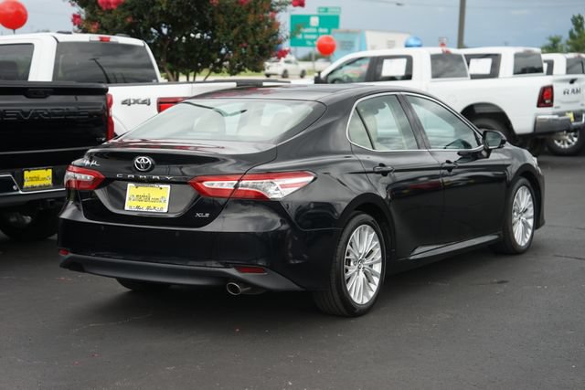Used 2018 Toyota Camry XLE FWD image 6