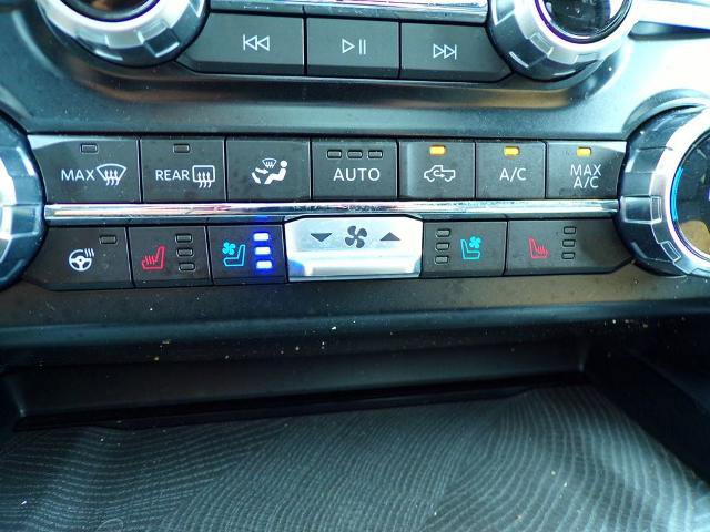 Certified 2023 Ford F350 Platinum AWD/4WD image 23
