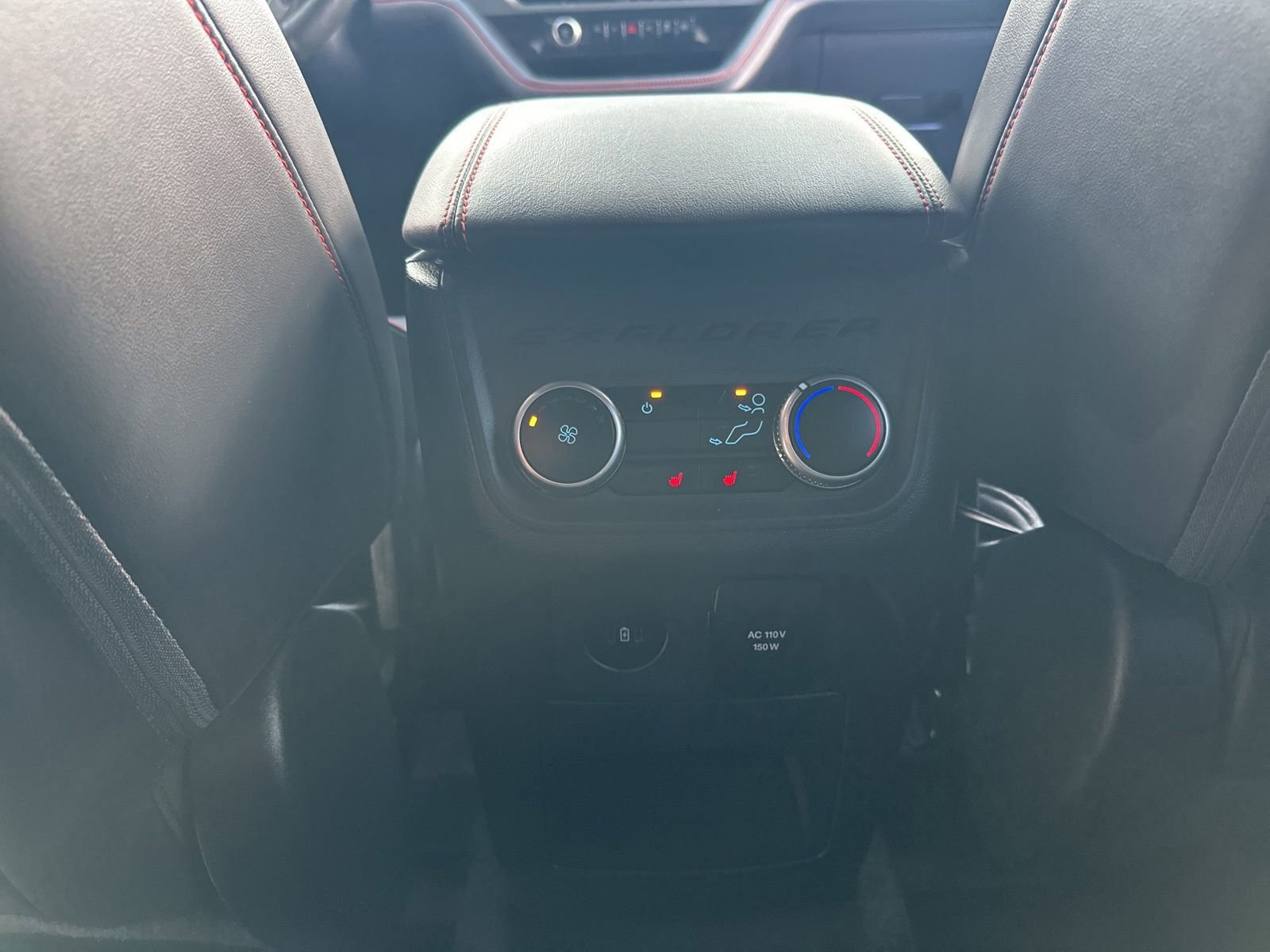 Certified 2025 Ford Explorer ST-Line w/ Premium Package RWD image 17