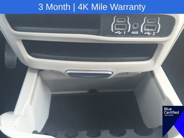 Used 2023 Chrysler Pacifica Touring-L FWD image 37