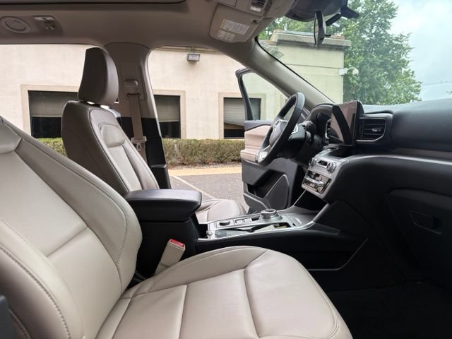 Certified 2023 Ford Explorer XLT w/ Equipment Group 202A AWD/4WD image 19