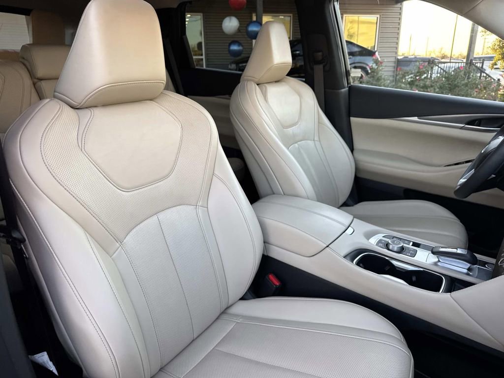 Used 2023 INFINITI QX60 Luxe w/ Cargo Package image 13