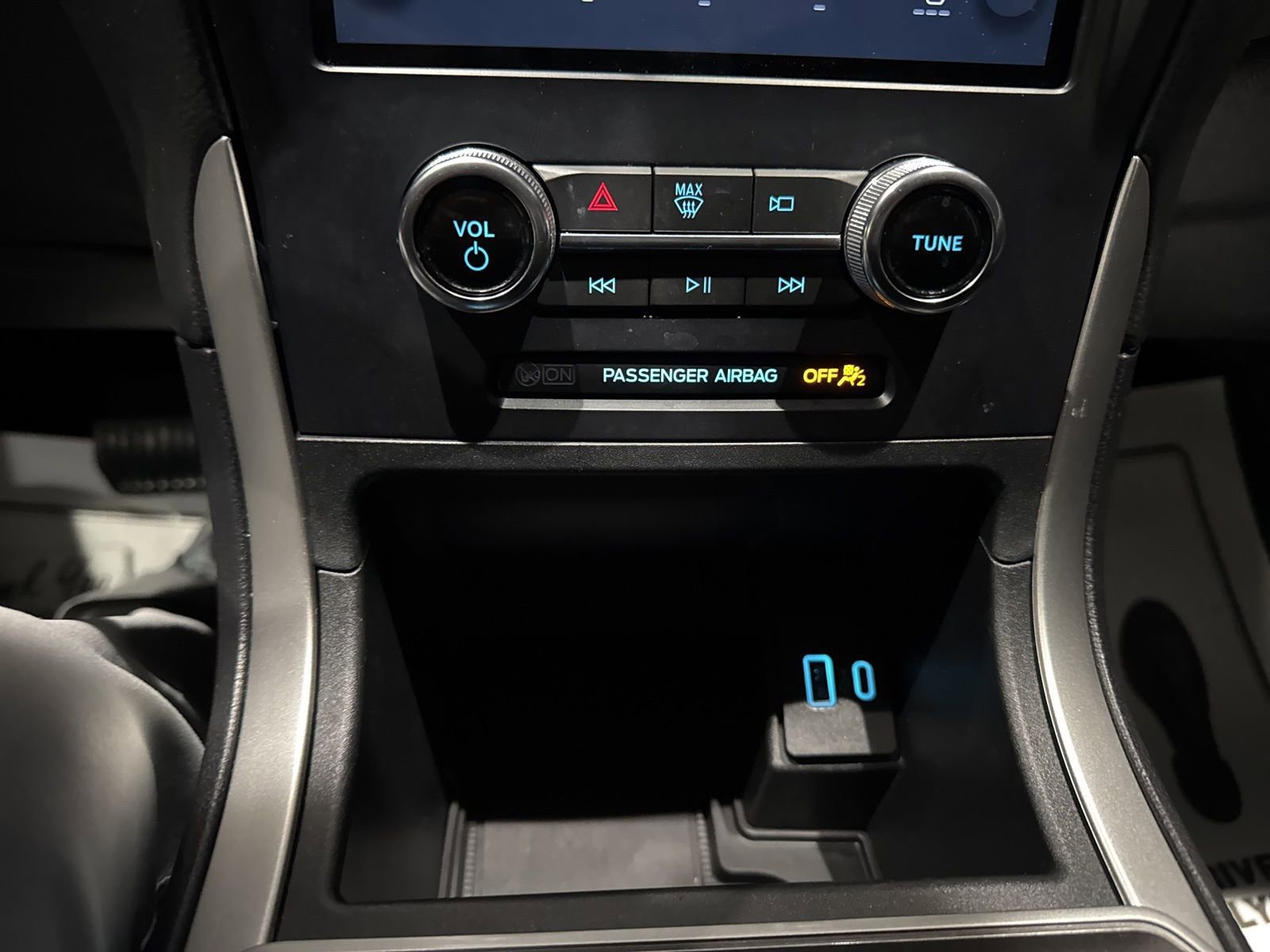 Certified 2024 Ford Edge SEL w/ Convenience Package image 33