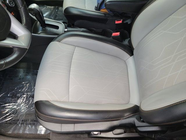 Used 2019 Chevrolet Trax LT w/ Driver Confidence Package FWD image 21