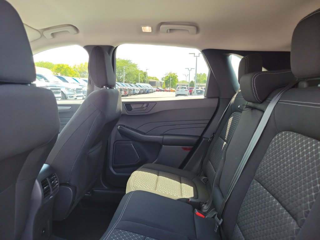 Certified 2023 Ford Escape Active AWD/4WD image 15