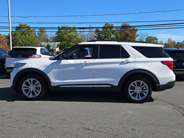 Certified 2023 Ford Explorer XLT w/ Equipment Group 202A image 9