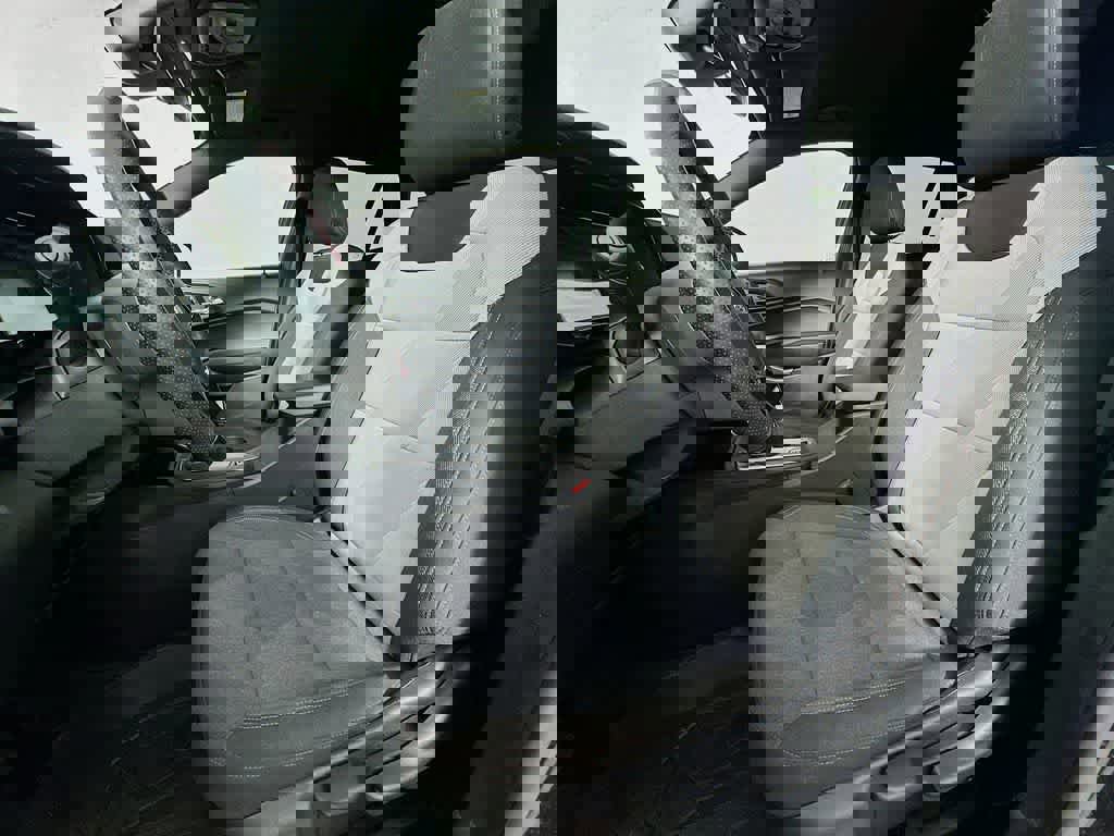 Used 2024 Chevrolet Trax RS image 15