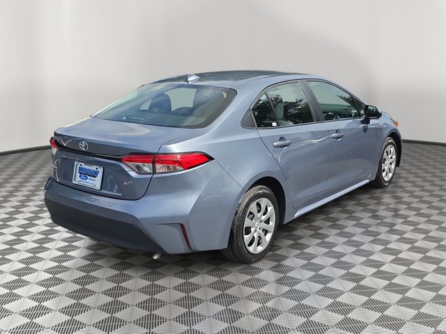 Used 2025 Toyota Corolla LE FWD image 6