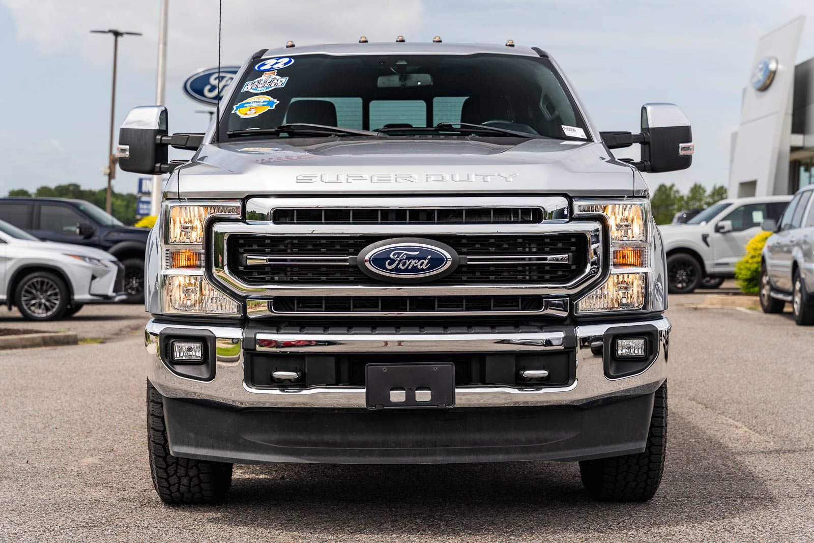 Certified 2022 Ford F250 Lariat w/ Chrome Package AWD/4WD image 2