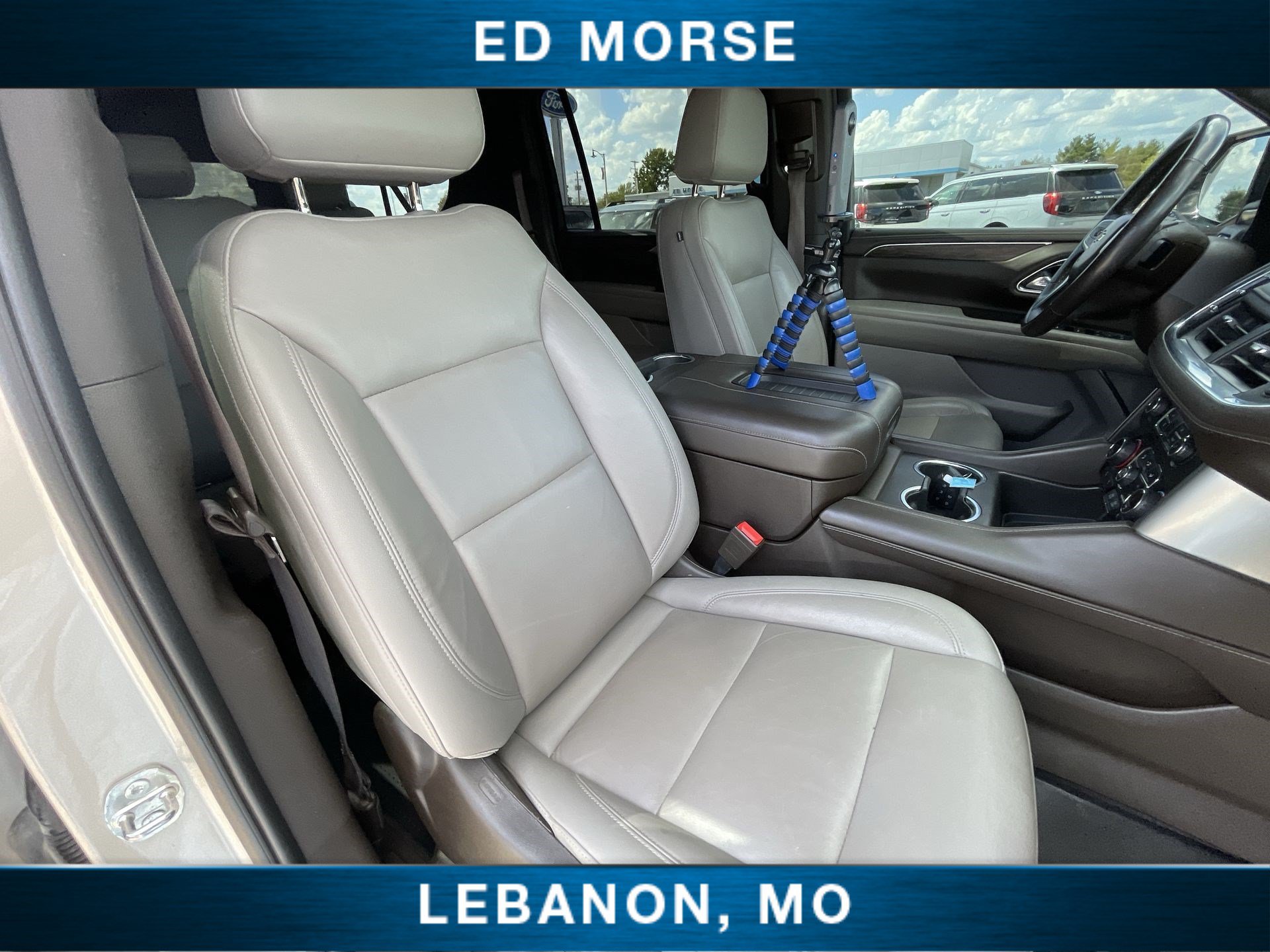 Used 2021 Chevrolet Suburban LT w/ LT Signature Plus Package AWD/4WD image 27