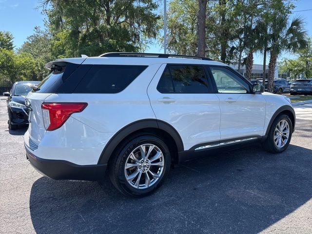 Certified 2021 Ford Explorer XLT w/ Equipment Group 202A RWD image 4