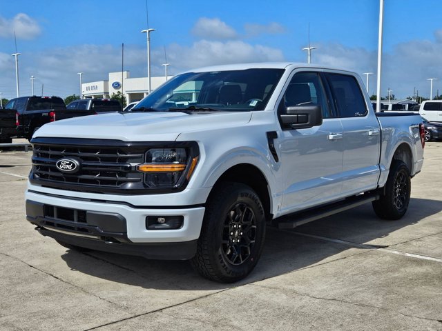 Certified 2025 Ford F150 XLT w/ Equipment Group 301A Standard AWD/4WD image 4