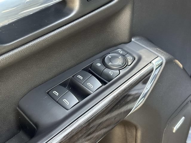 Used 2021 Chevrolet Silverado 1500 LTZ AWD/4WD image 26