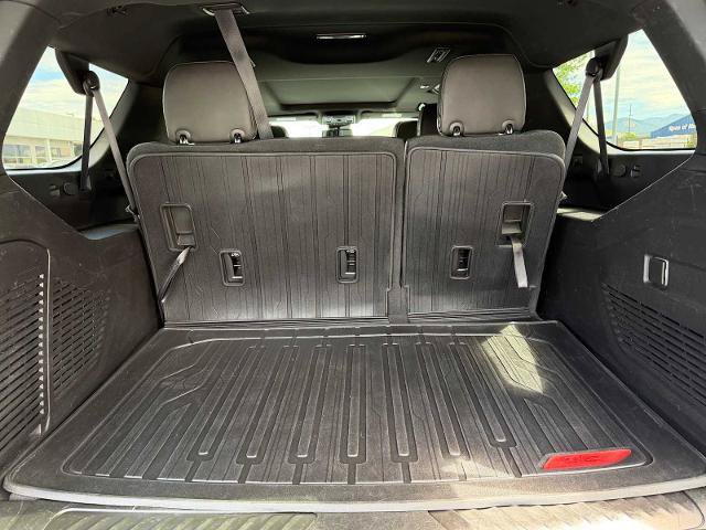 Used 2023 GMC Yukon XL SLT AWD/4WD image 10