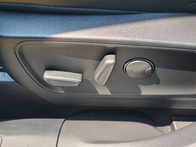 Certified 2023 Ford Escape Platinum FWD image 15