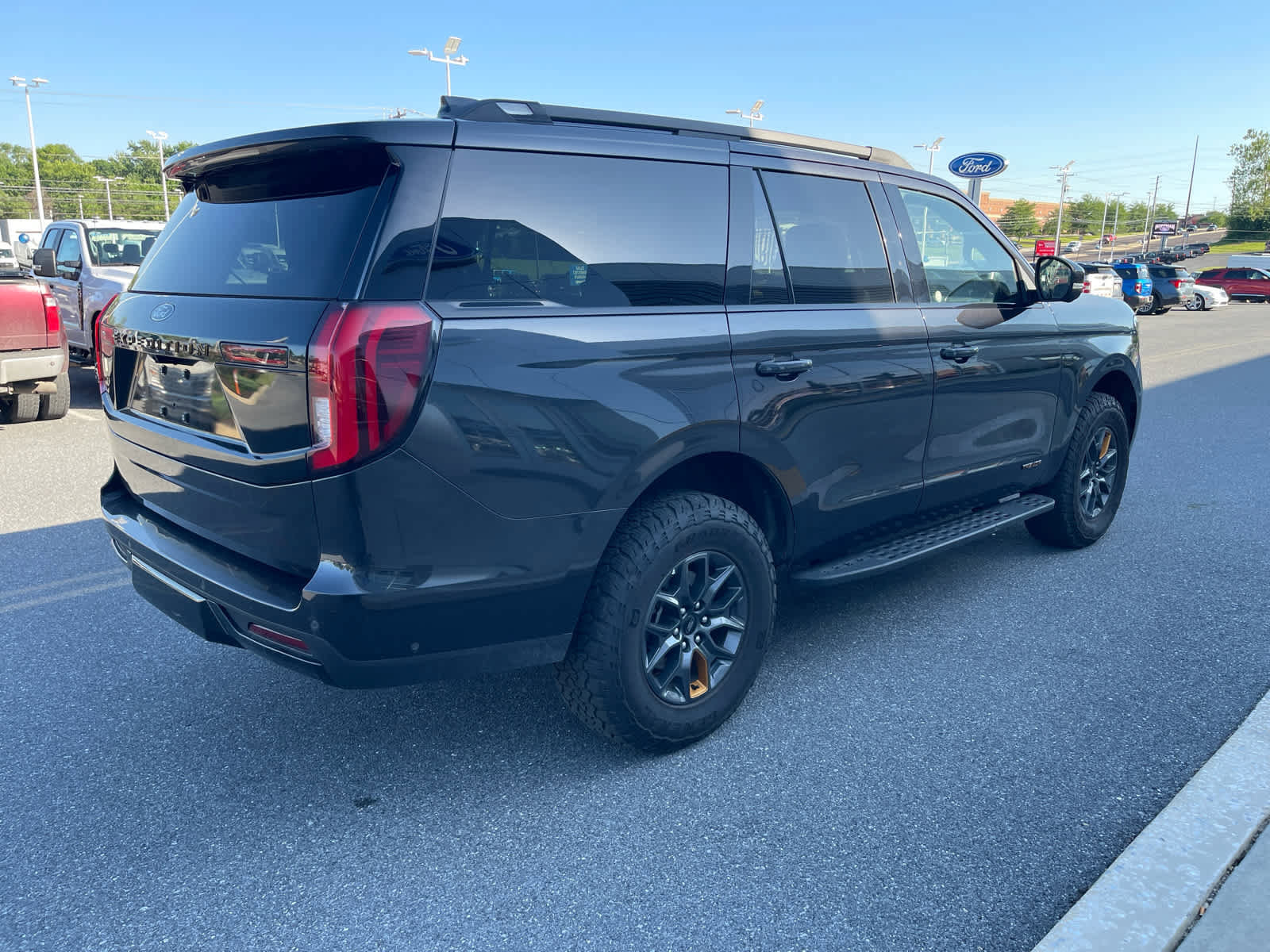 Certified 2025 Ford Expedition Tremor AWD/4WD image 6