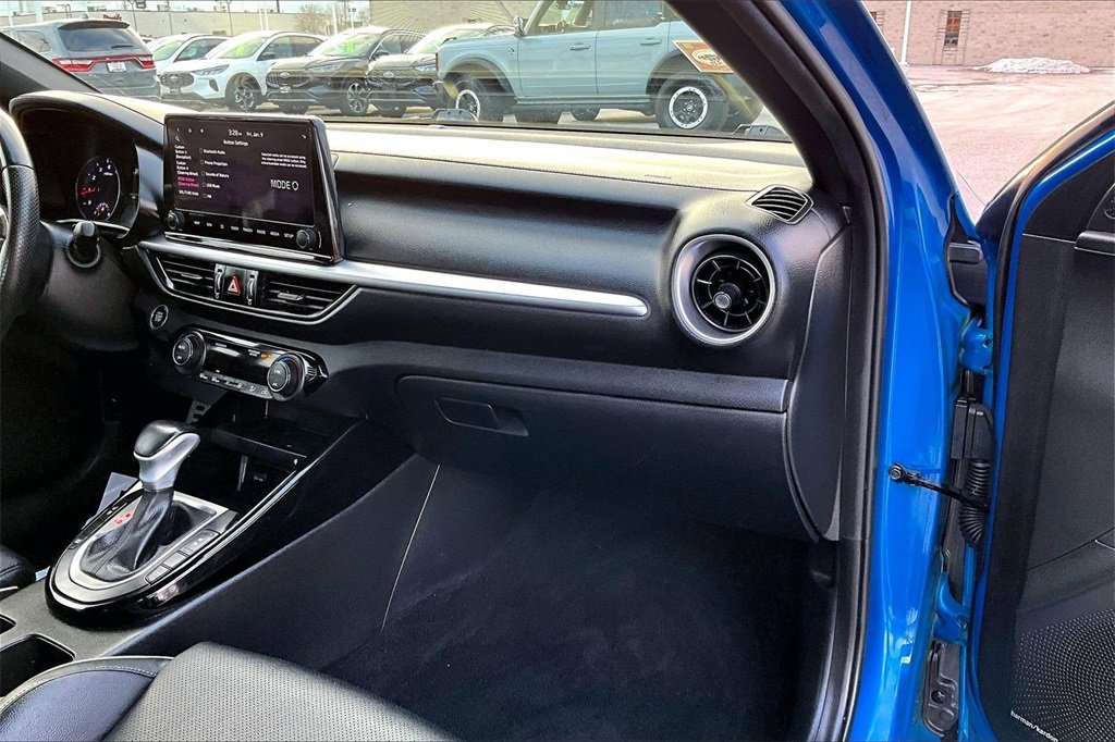 Used 2022 Kia Forte GT-Line w/ GT-Line Premium Package image 15