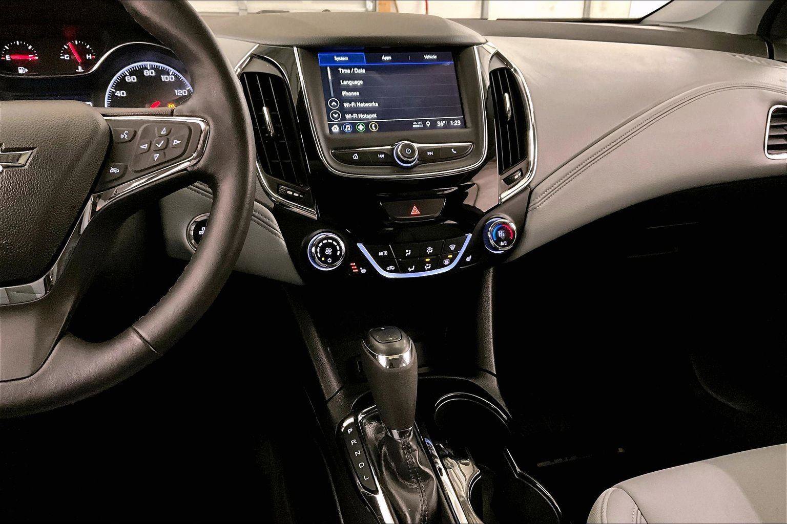 Used 2019 Chevrolet Cruze Premier w/ Sun And Sound Package image 6