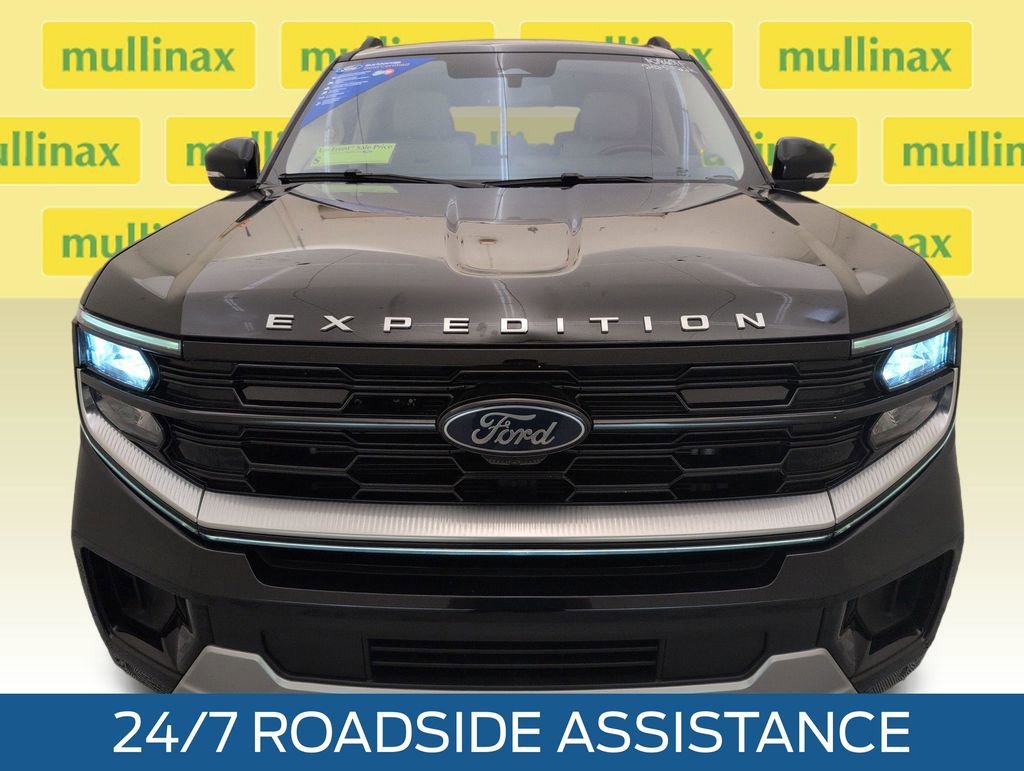 Certified 2025 Ford Expedition Platinum AWD/4WD image 14