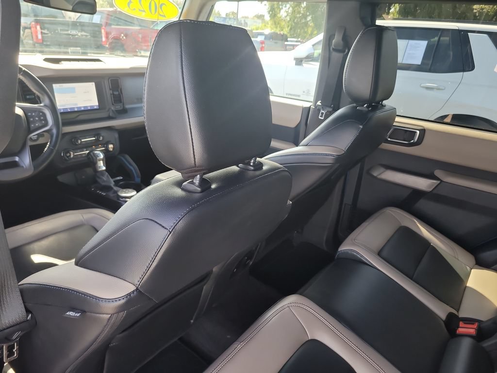 Certified 2023 Ford Bronco Wildtrak AWD/4WD image 8