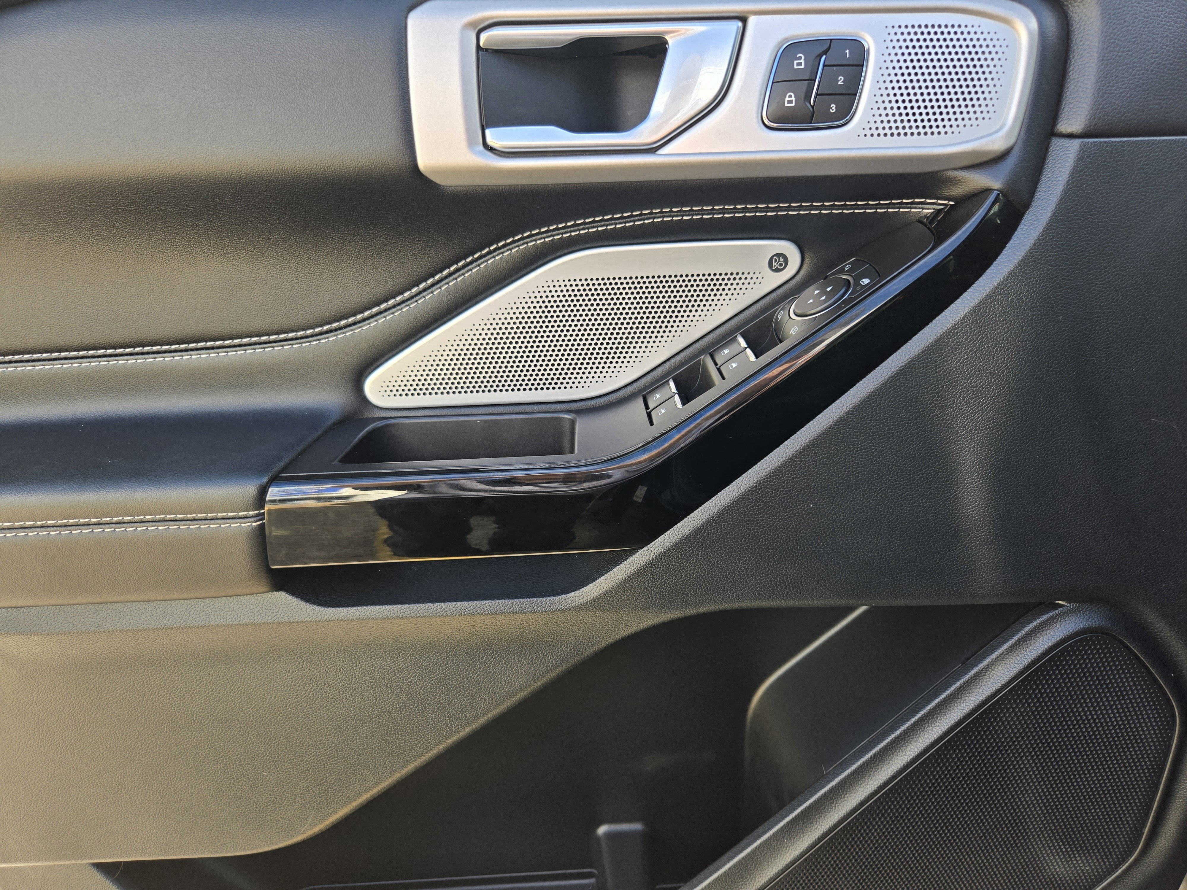 Certified 2021 Ford Explorer ST w/ Equipment Group 401A image 17