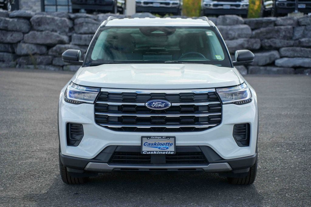 Certified 2026 Ford Explorer Active AWD/4WD image 2