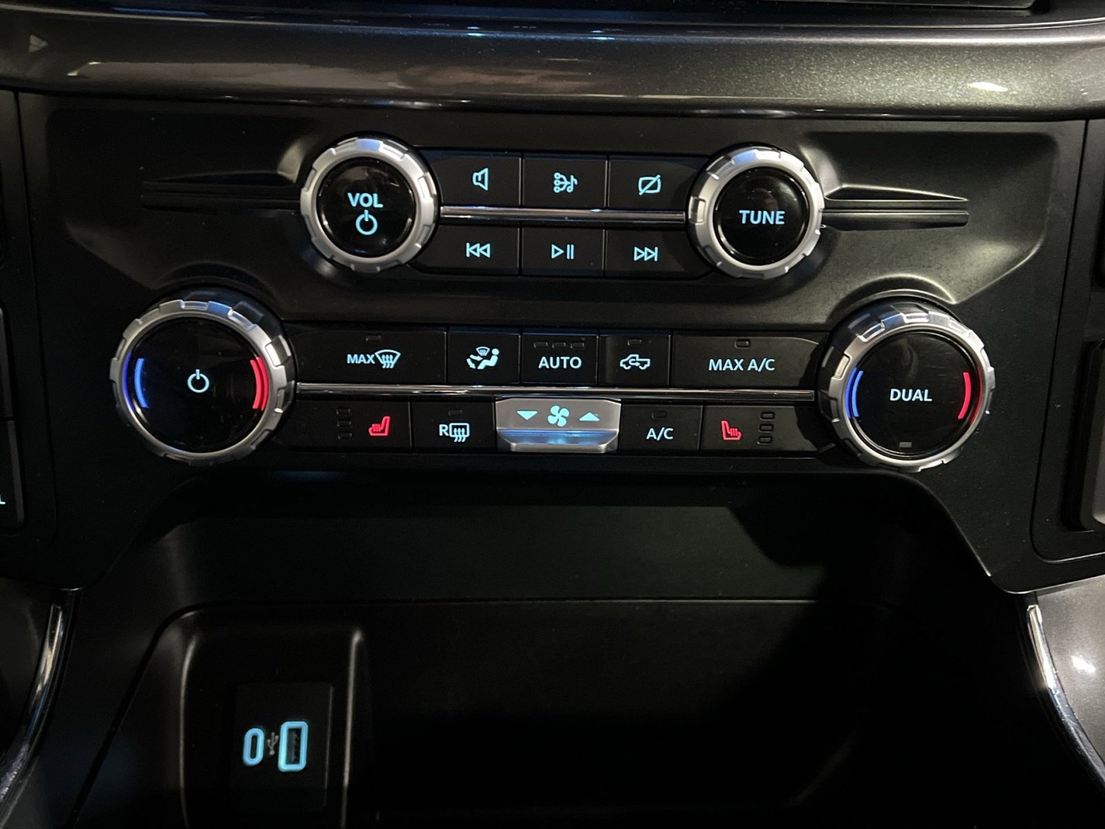 Certified 2023 Ford F150 XLT w/ Equipment Group 302A High image 21