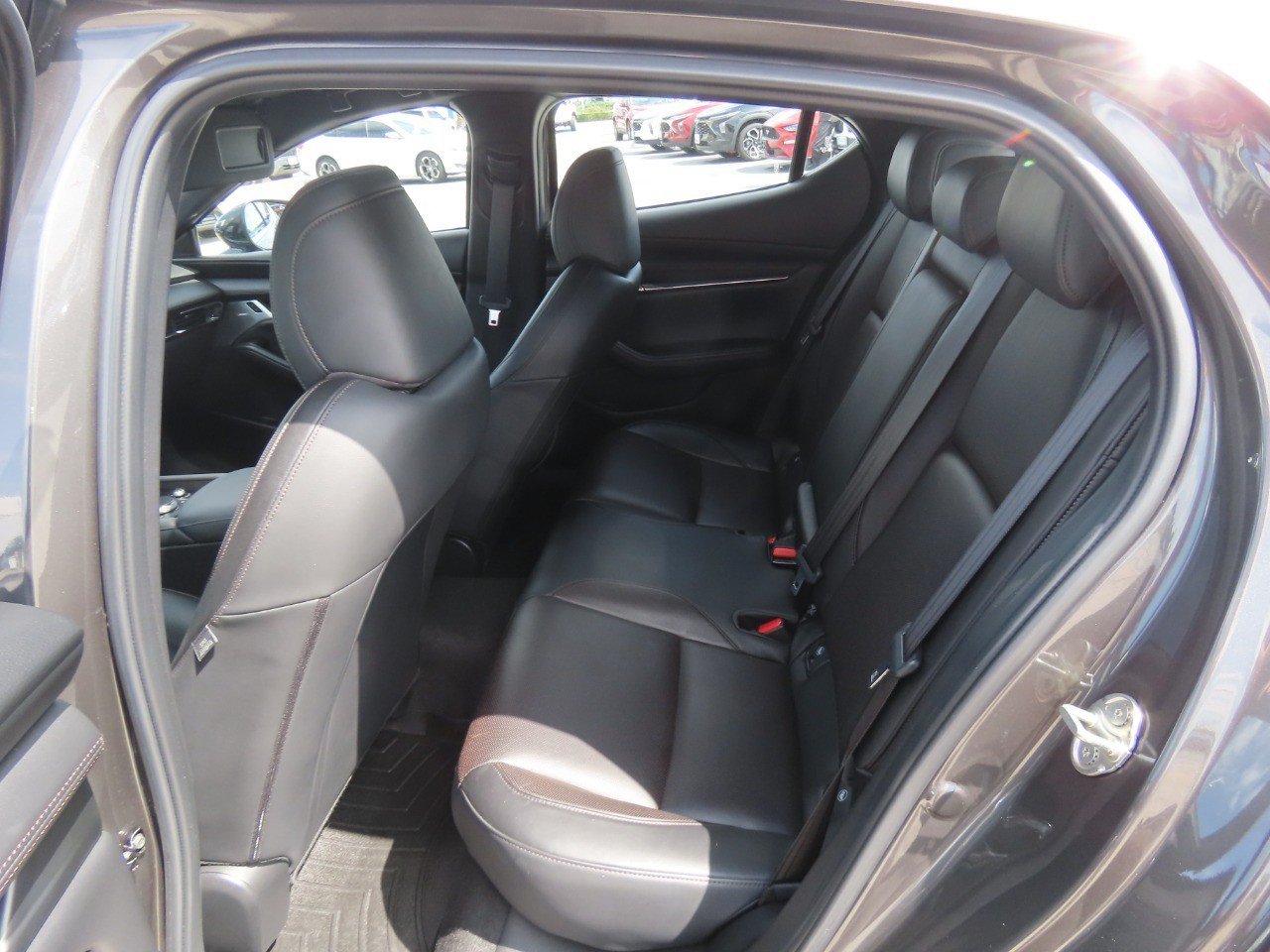 Used 2021 MAZDA MAZDA3 Hatchback w/Premium Plus Pkg AWD/4WD image 20