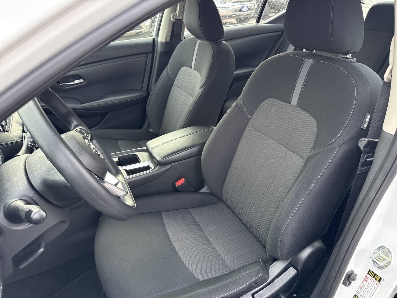 Used 2024 Nissan Sentra SV FWD image 21