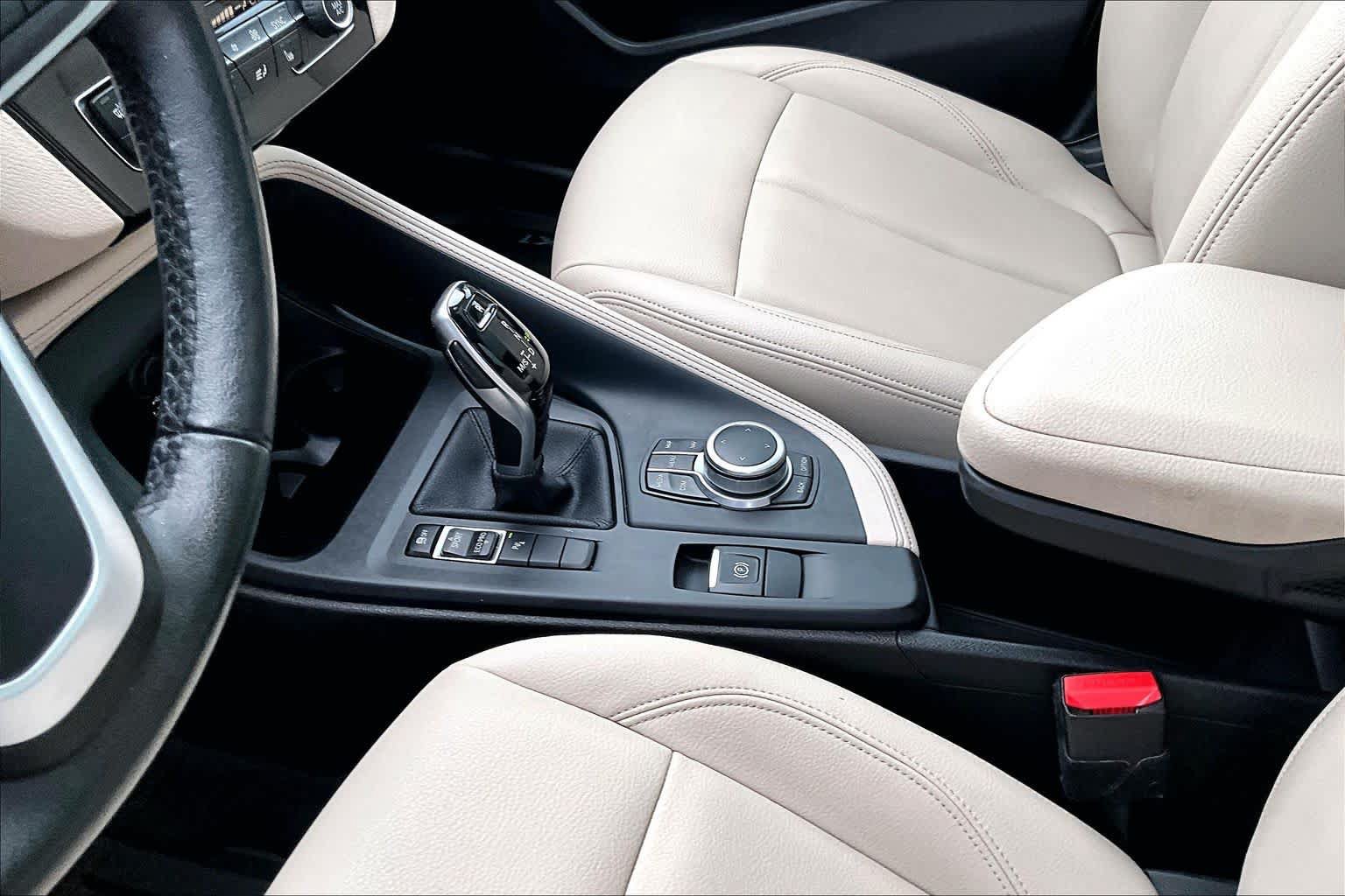 Used 2021 BMW X1 sDrive28i w/ Convenience Package FWD image 17