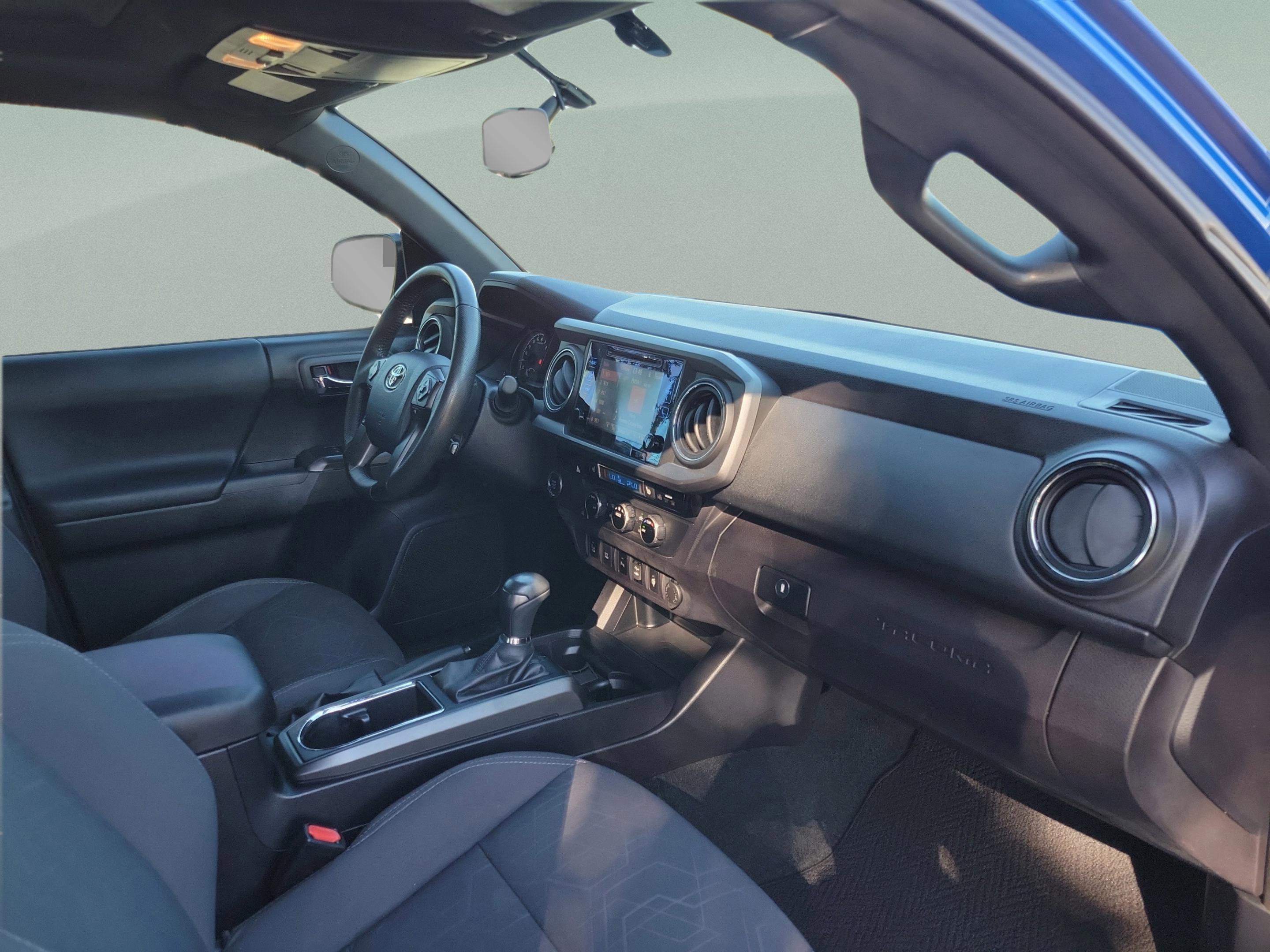 Used 2017 Toyota Tacoma SR5 image 23