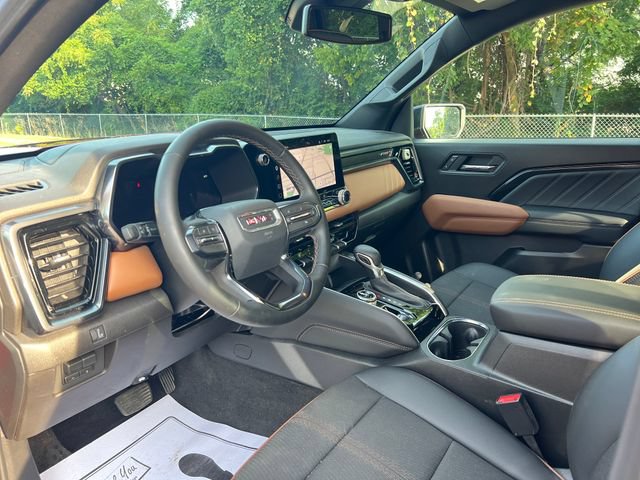Used 2026 GMC Canyon AT4 AWD/4WD image 32