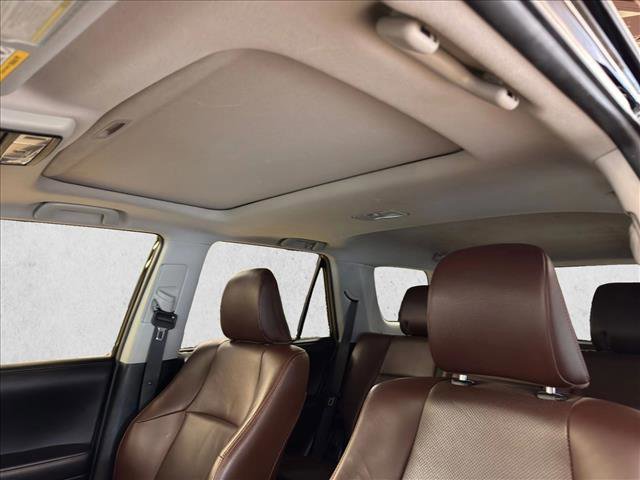 Used 2018 Toyota 4Runner Limited AWD/4WD image 19